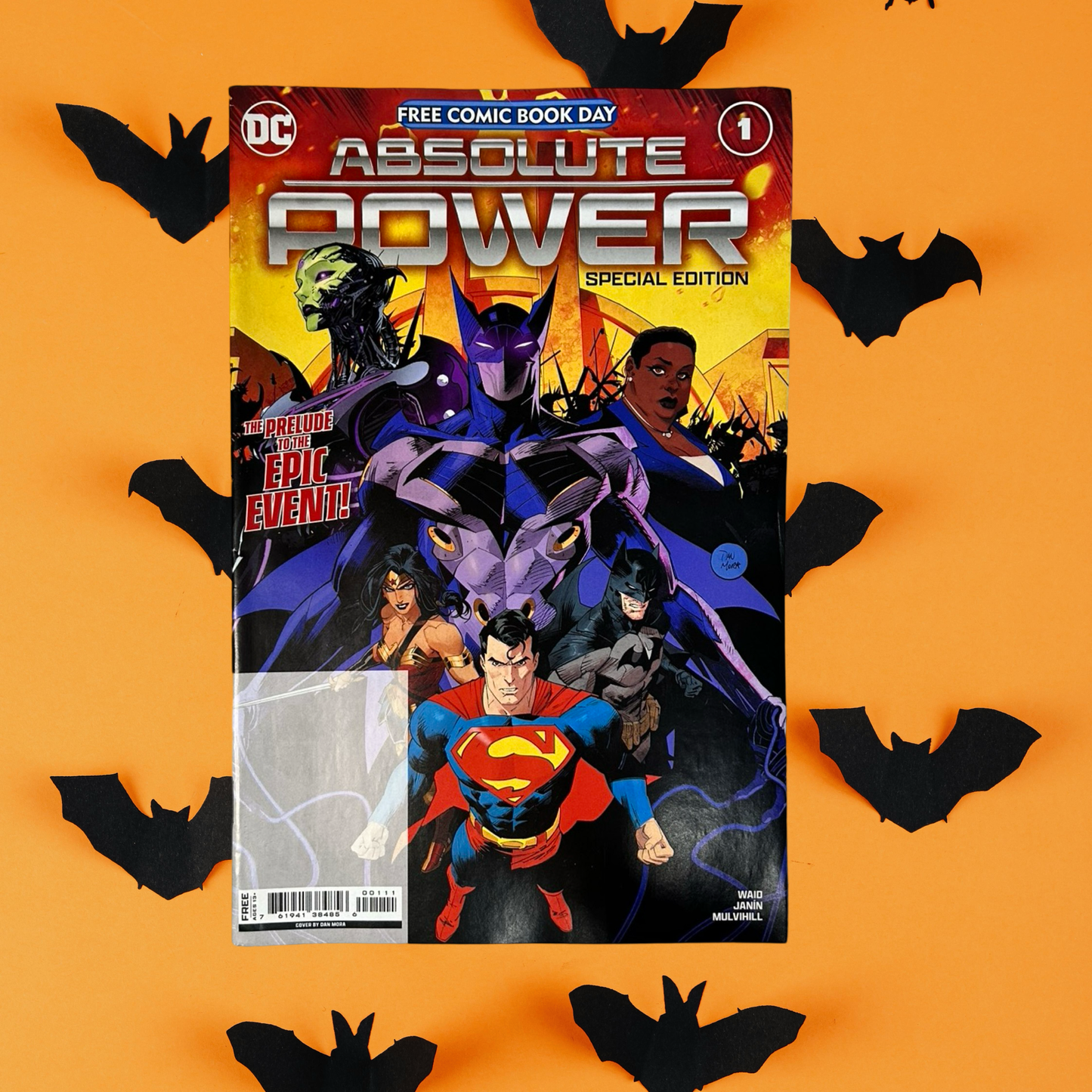 Halloween Comic Book Grab Bag – Candy Alternative for Trick-or-Treaters – 20 Kid-Friendly Comics