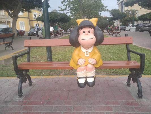 Statue of Mafalda in Lima, Peru