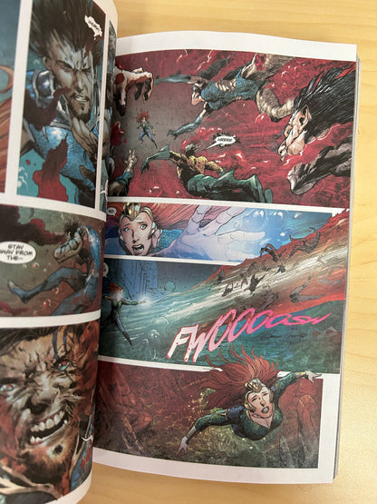 DCeased (Compact Edition) | Epic Zombie Apocalypse Comic