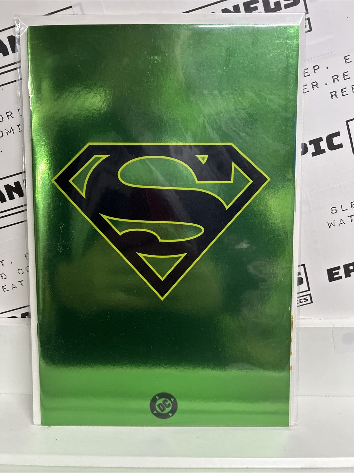 SUPERMAN UNLIMITED #2 KRYPTONITE LOGO FOIL SDCC EXCLUSIVE ￼