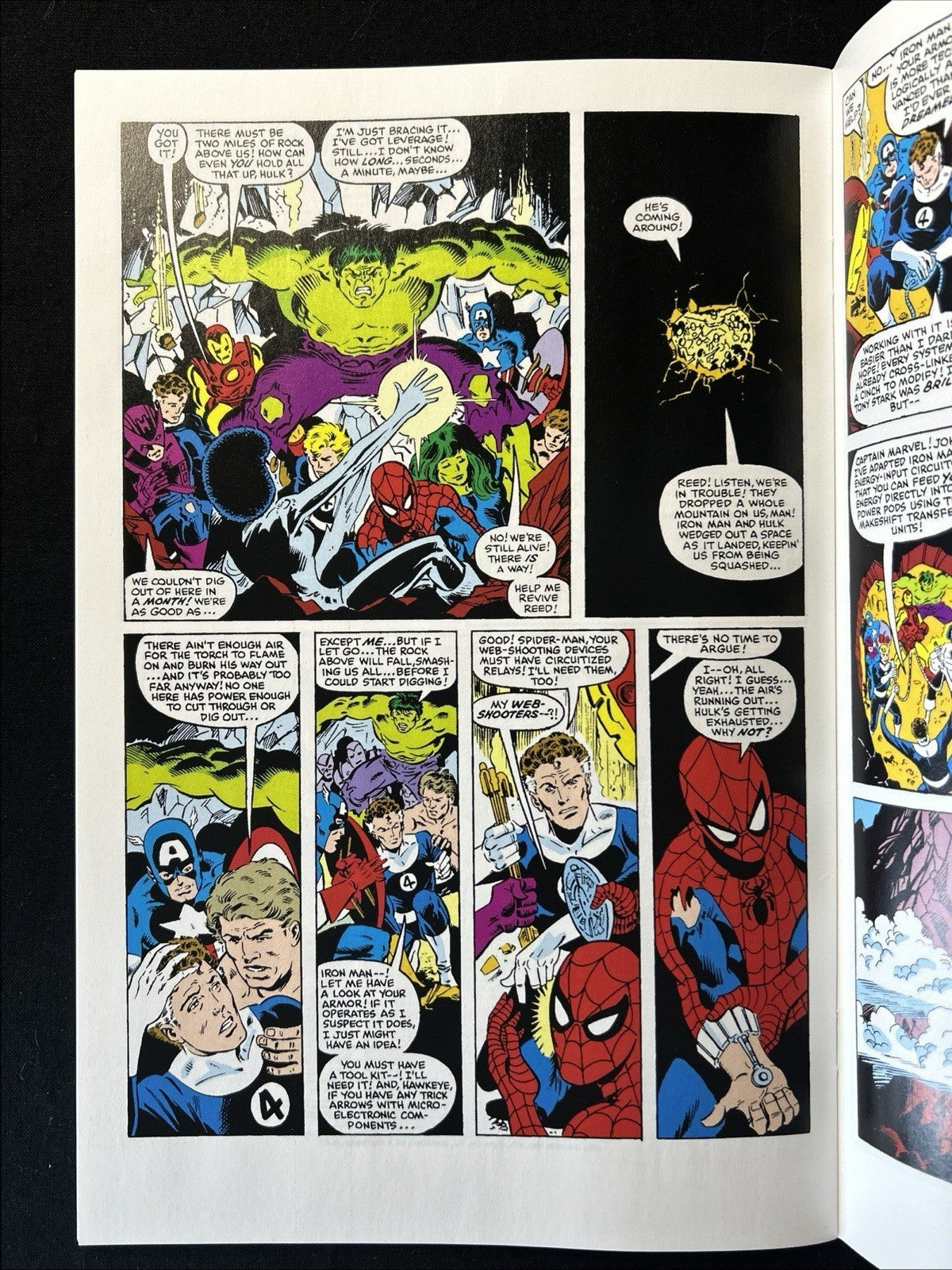 SECRET WARS 4 FOIL FACSIMILE VARIANT NM FAX MARVEL SUPER HEROES 2024