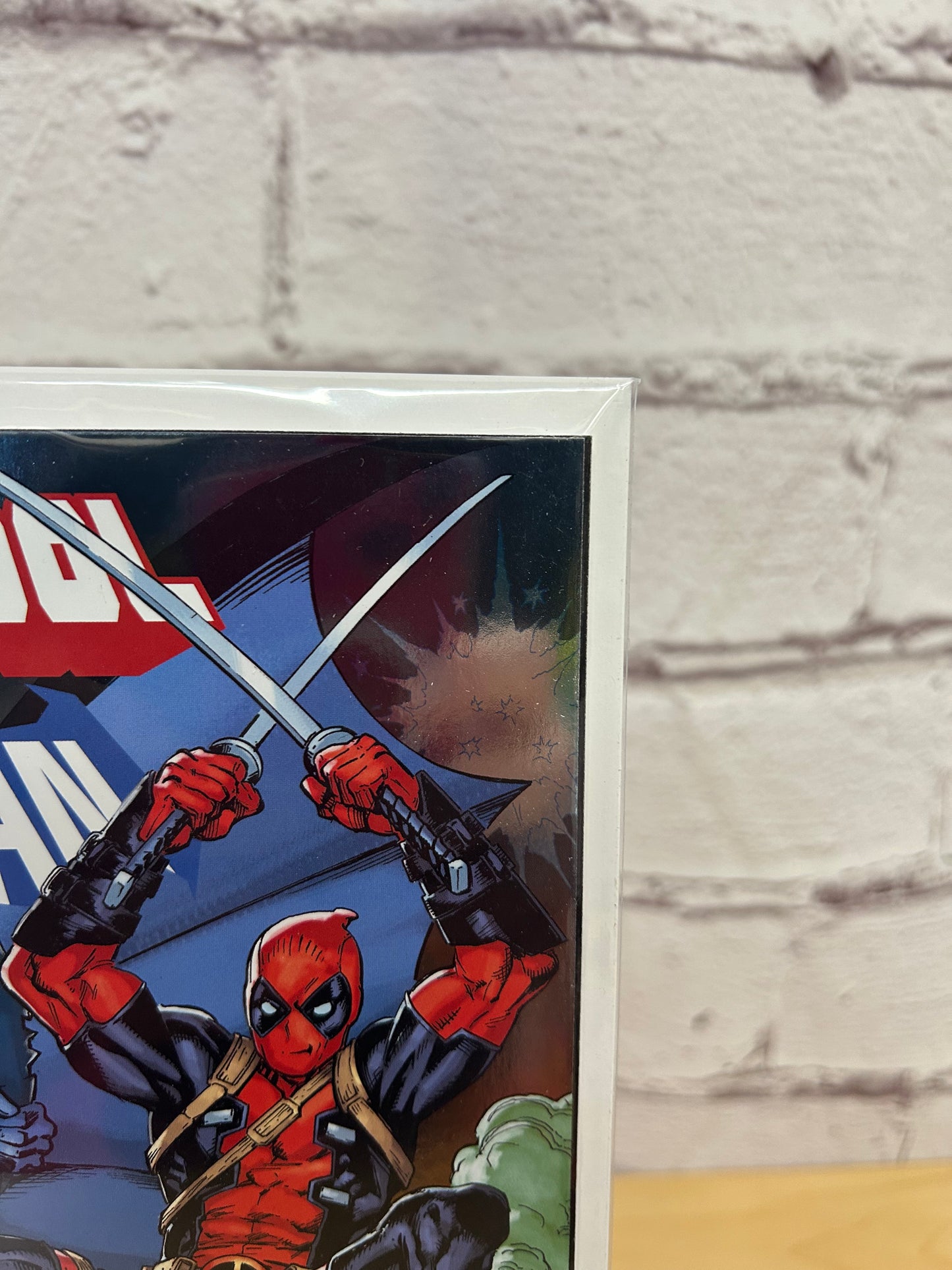 Batman/Deadpool #1 One-Shot (2025) – Mark Bagley Foil Variant | DC × Marvel Crossover Comic