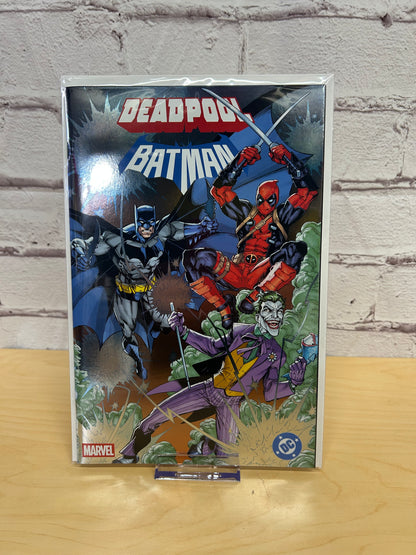 Batman/Deadpool #1 One-Shot (2025) – Mark Bagley Foil Variant | DC × Marvel Crossover Comic