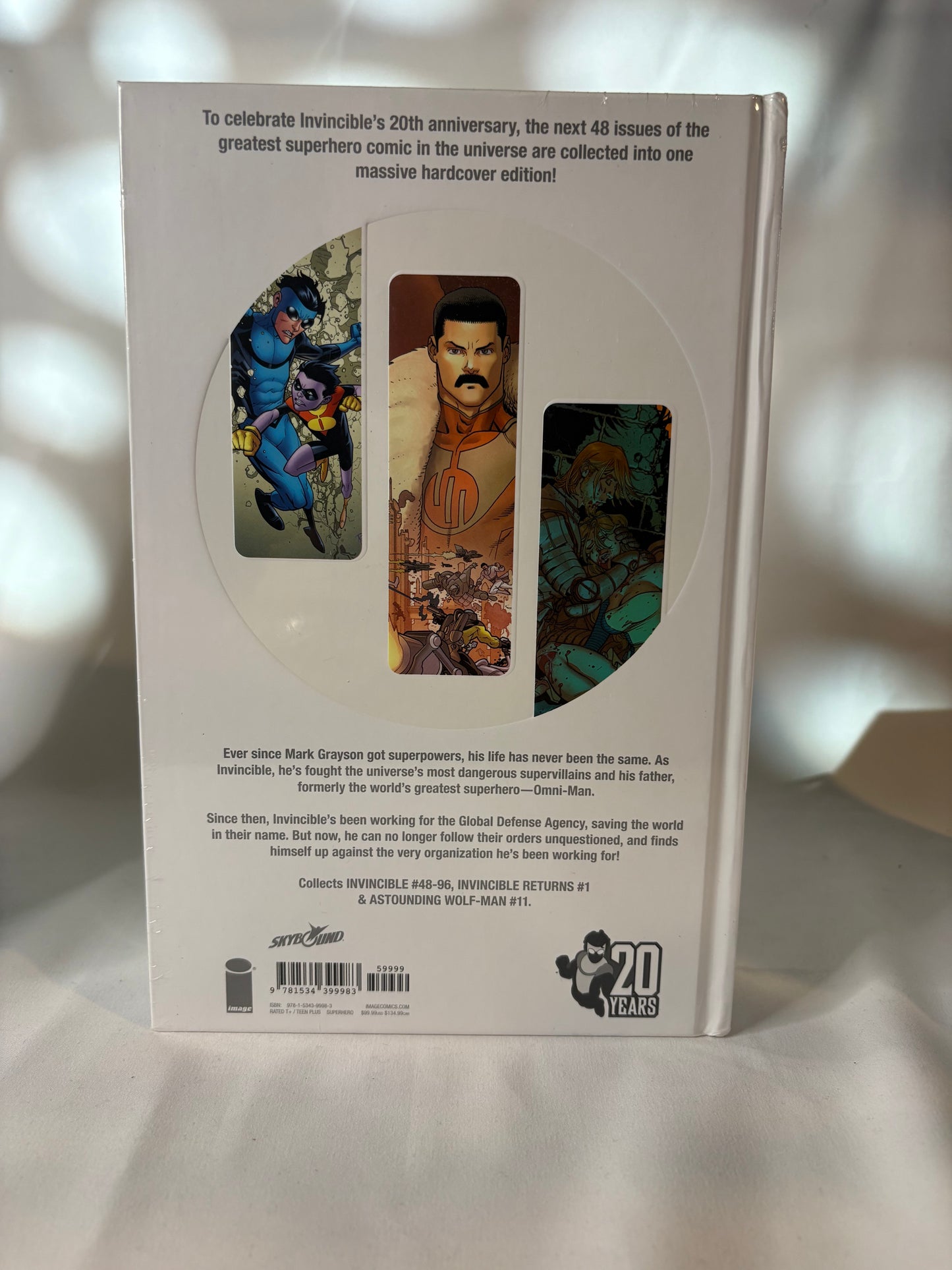 Invincible Complete Compendium Vol. 1, 2 & 3 Hardcover Set – Image Comics