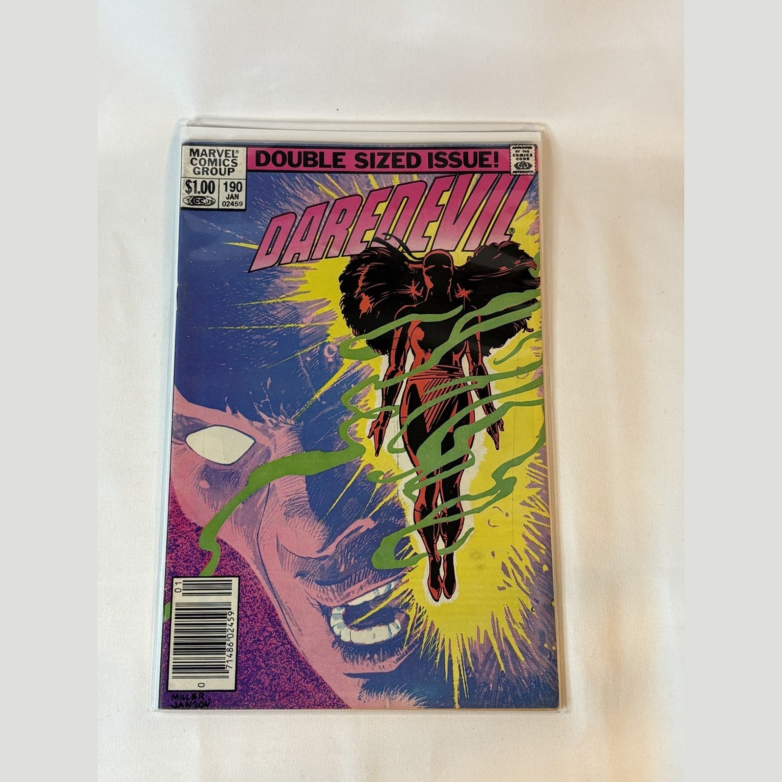 Daredevil #190 (1983) double-sized newsstand edition comic book front cover, resurrection of Elektra